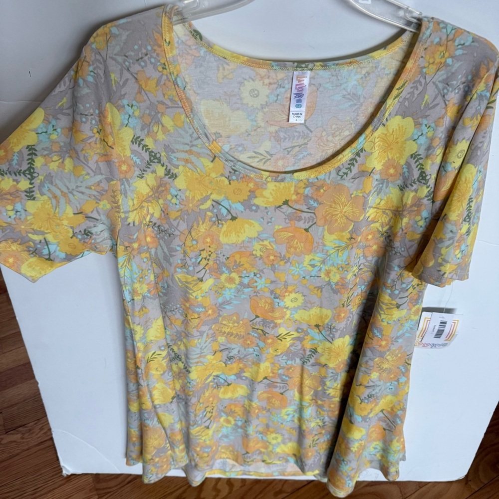 Women's large short sleeve floral new top